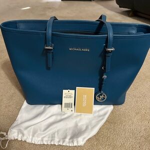 Michael Kors Jet Set travel tote